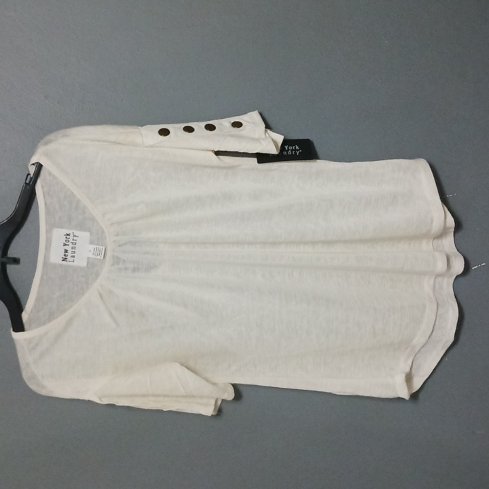 NEW YORK Laundry Women's Creme Top - Small